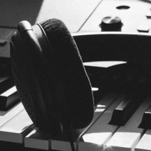 pexels-kai-pilger-1128440